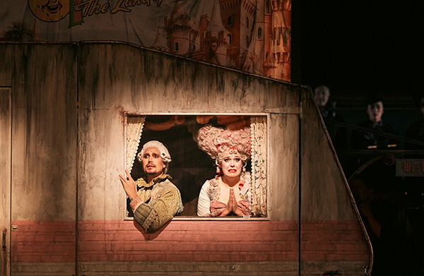 Euan Fistrovic Doidge as Maximilian and Katherine Allen as Cunégonde (photograph by Charlie Kinross)