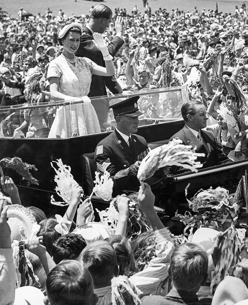 Queen Elizabeth II and Prince Phillip in Brisbane, 1954 (Alpha Historica / Alamy)