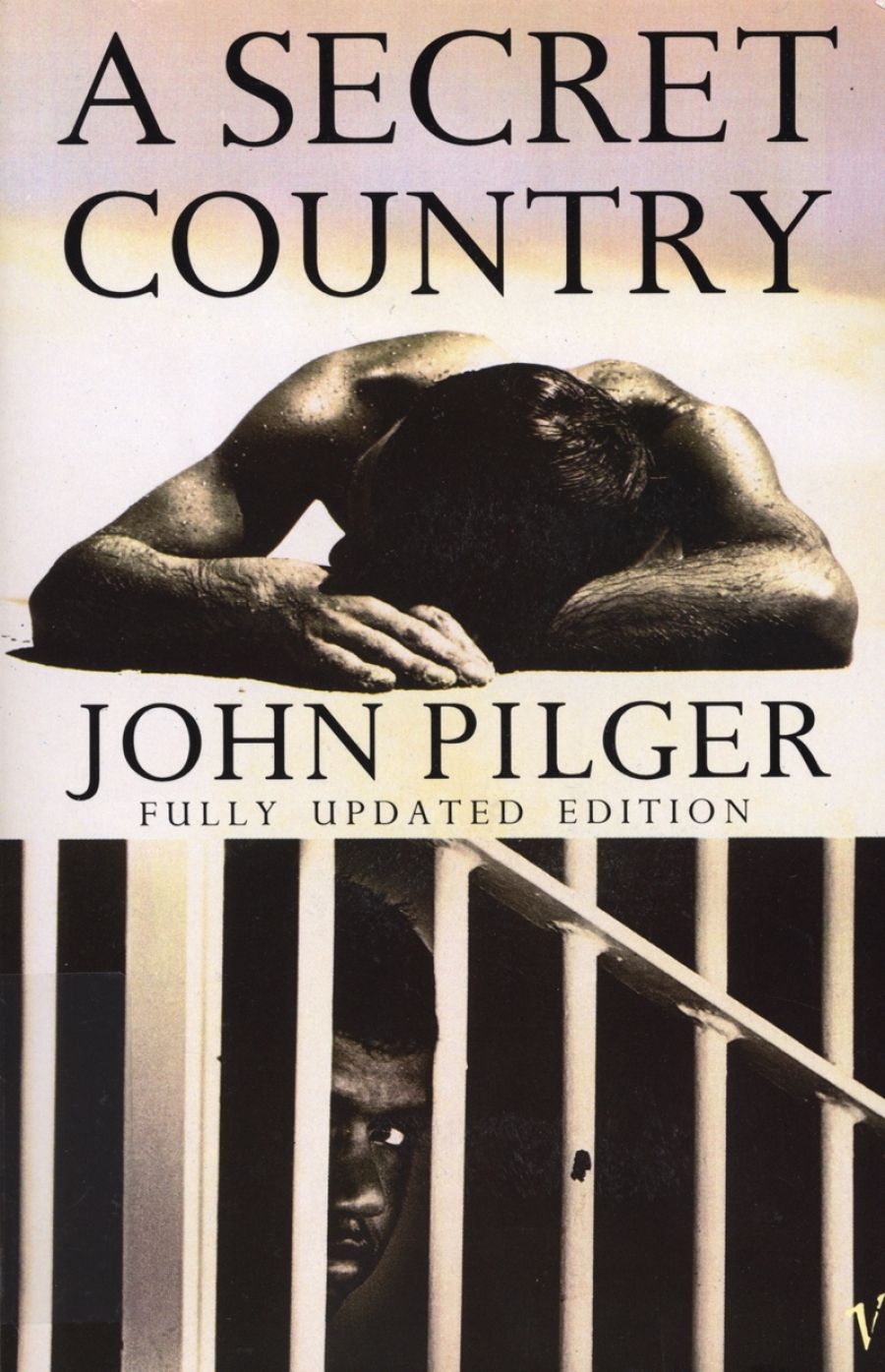 Peter Thompson reviews A Secret Country by John Pilger