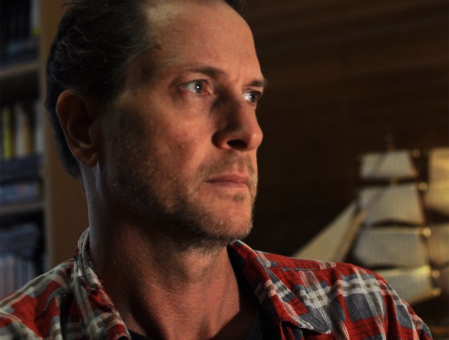 How small the light of home: Andrew McGahan and the politics of guilt by James Ley