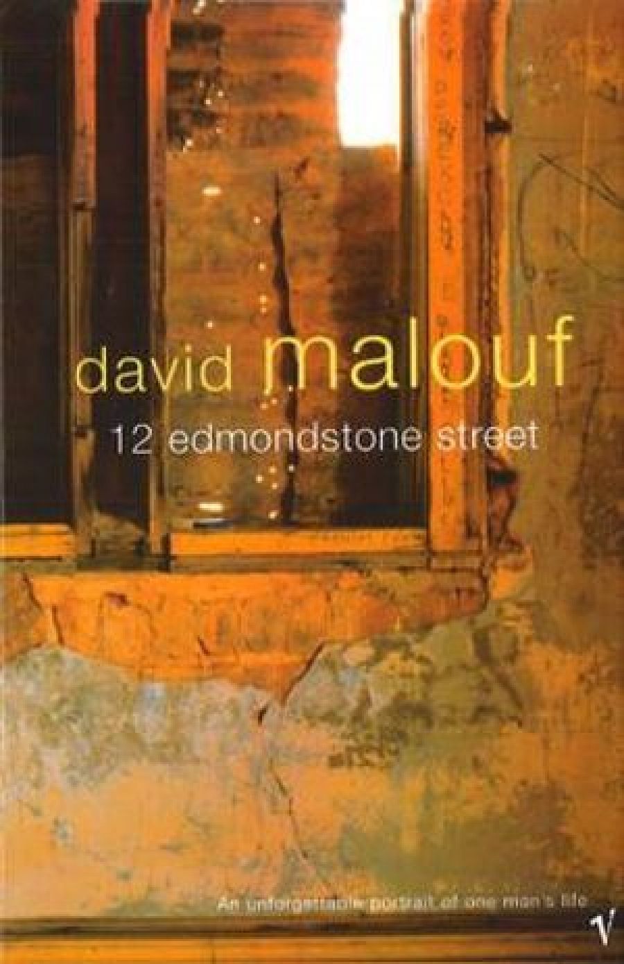Laurie Clancy reviews 12 Edmondstone Street by David Malouf