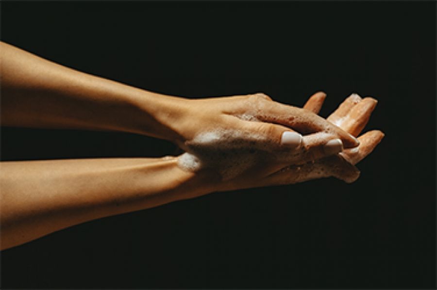 Close Contacts, a poem by Jelena Dinić