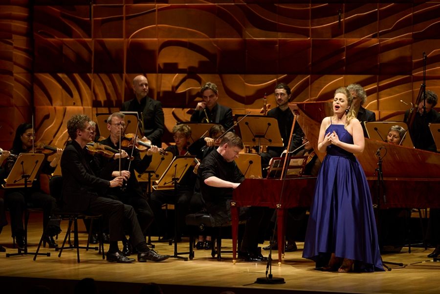 ‘Freiburg Baroque Orchestra: Exhilarating Mozart from Siobhan Stagg’ by Peter Tregear